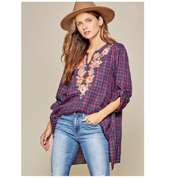 NWT PLUS SIZE Plaid VNeck Embroidered Tunic - Picture 4 of 5